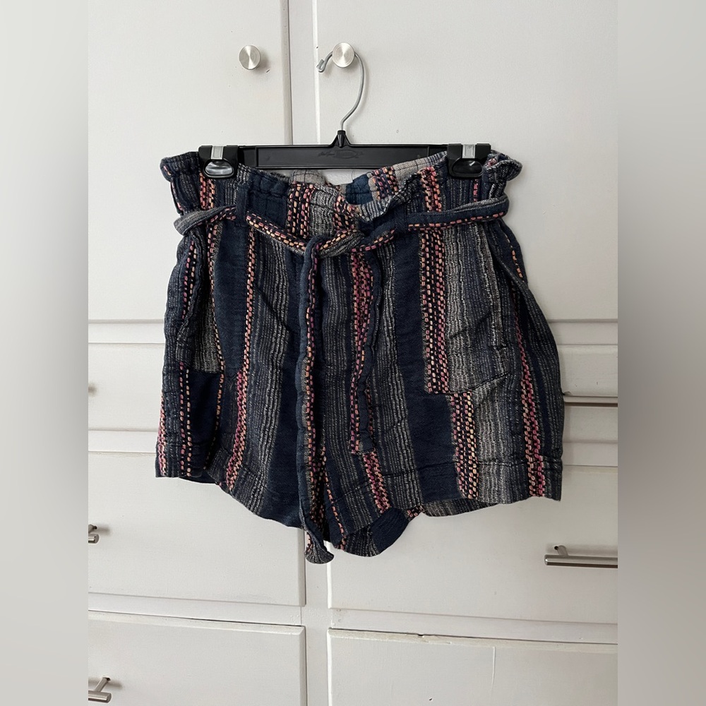 Anthropologie shorts in blue multi size medium - Picture 5 of 12